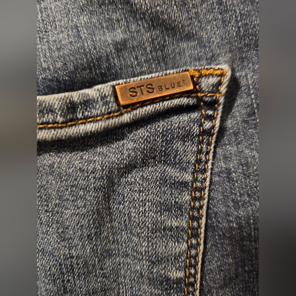 STS Blue Ellie High Rise Ankle Distressed Step Hem Jeans Women's Size 30 - Picture 9 of 14